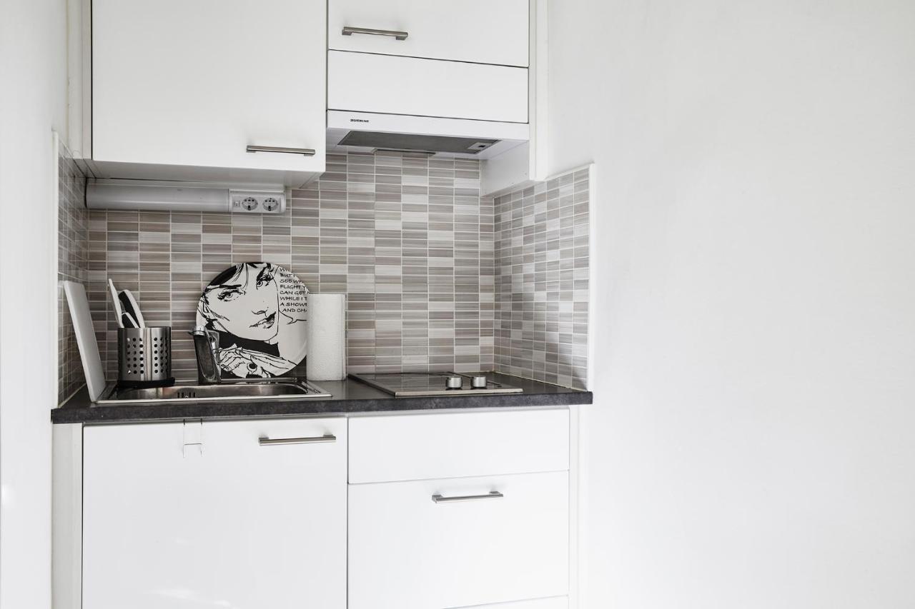 Small Studio Apartment Nearby City Centre Helsinki Luaran gambar